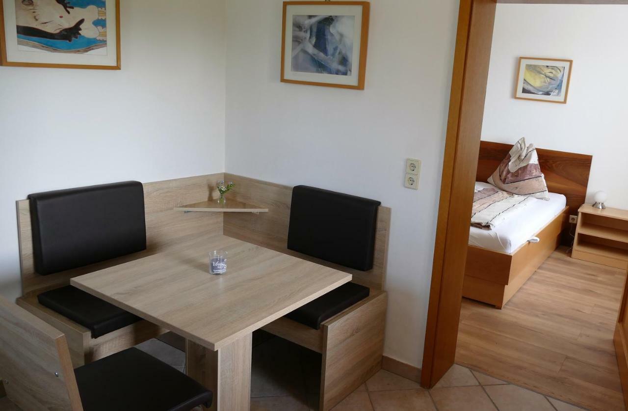 Gaestehaus Fischbach Jois Εξωτερικό φωτογραφία